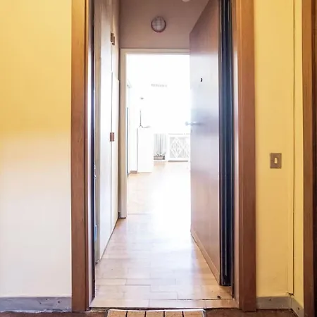Duomo 10min - Cozy - Metro 2min Apartment Mailand
